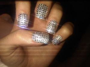 katy-perry-bling-nails-kimmie-kyees