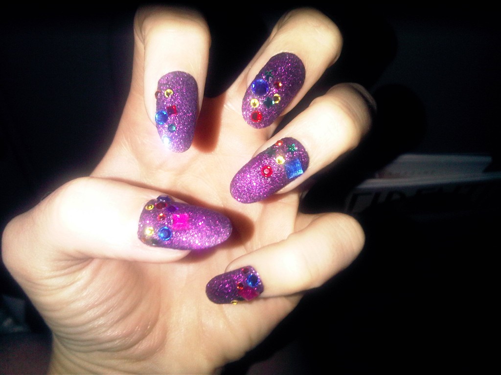 katy perry holographic bejeweled nails kimmie kyees milani nickelodeon kids choice awards