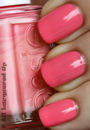 essie-knockout-pout-nail-polish-swatch