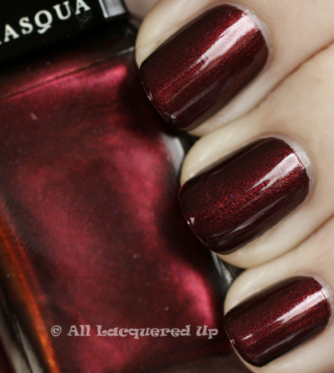 illamasqua-scarab-swatch-art-of-darkness-fall-2010-1