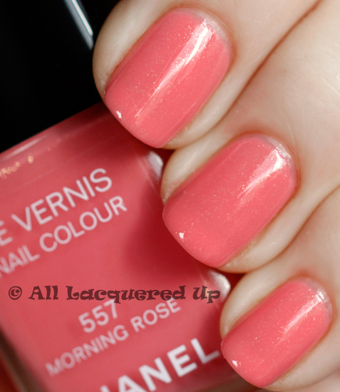 chanel-morning-rose-swatch-nail-polish-le-vernis-1