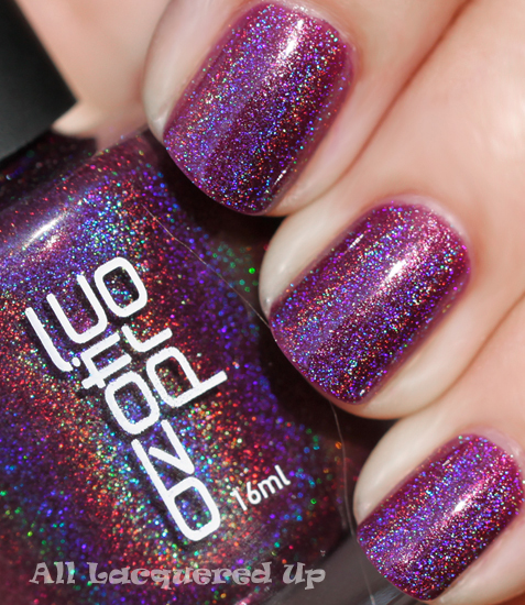 ozotic pro 513 purple holographic nail polish swatch linear holo