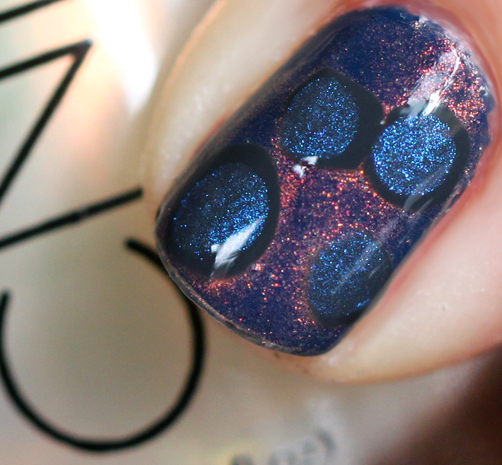 nail-art-tutorial-diy-nail-decal-cnd-chanel-blue-rebel