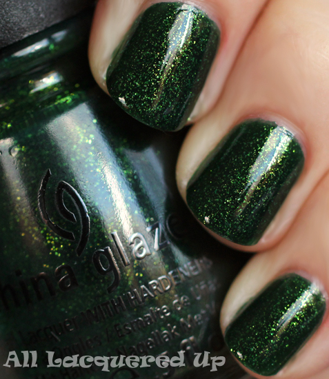 china-glaze-glittering-garland-nail-polish-swatch-holiday-2011-let-snow