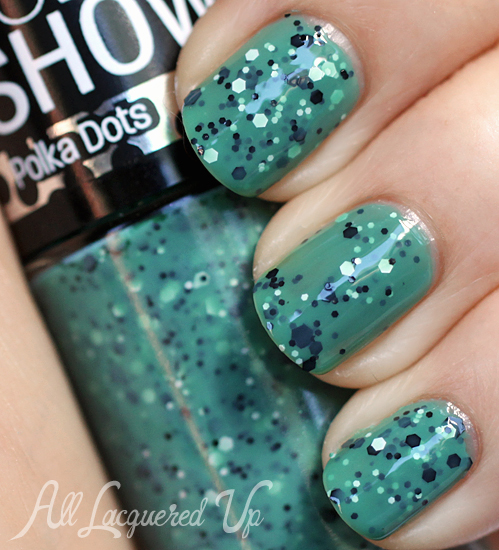 Maybelline Color Show Drops of Jade Polka Dots glitter nail polish swatch