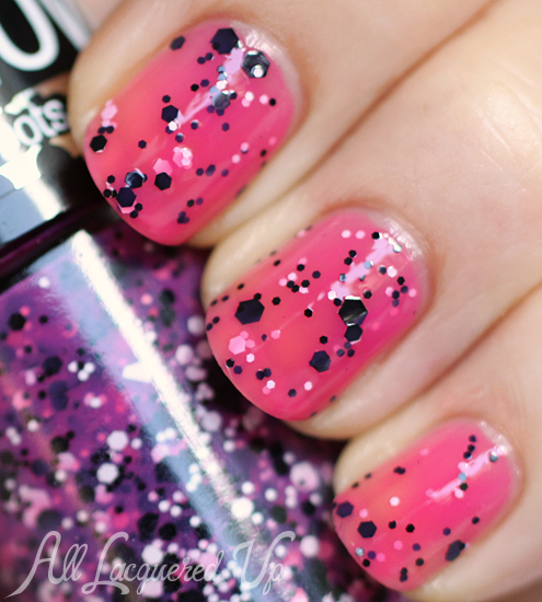 Maybelline Color Show Pretty in Polka Polka Dots glitter nail polish swatch 