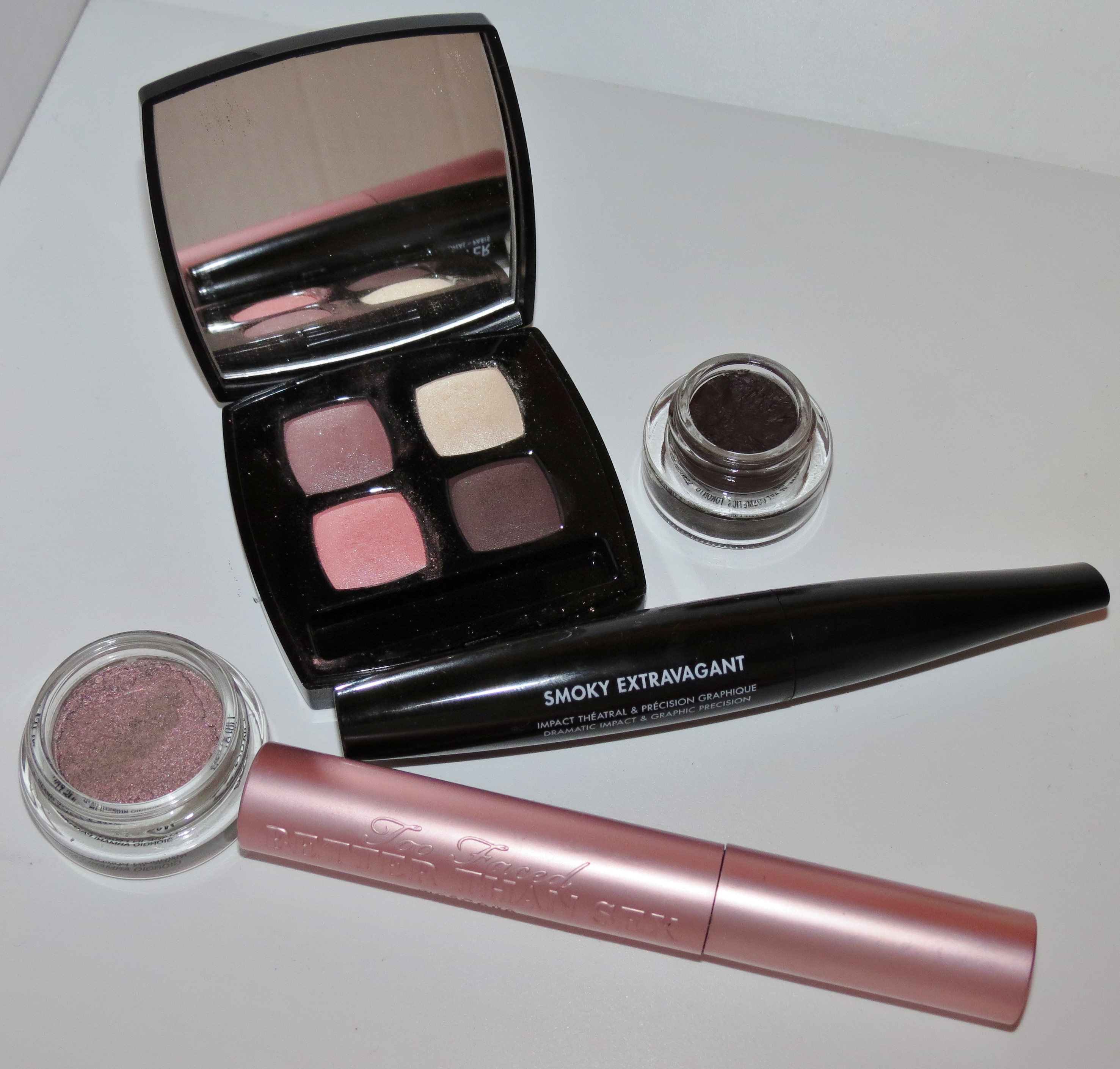 Chanel Les 4 Ombres Quadra Eye Shadow in Mystic Eyes Review