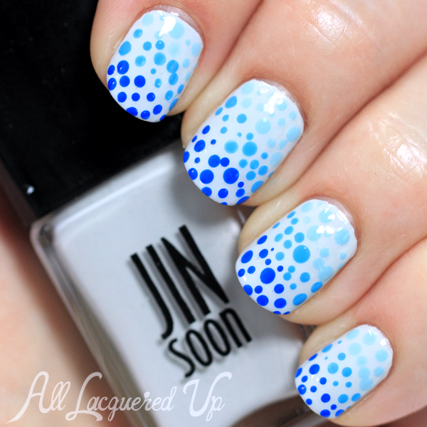 Blue Ombre Dotticure #ManiMonday