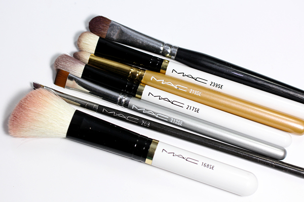 MAC SE Brushes via @alllacqueredup