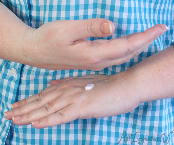 Hand Cream Application Tip via @alllacqueredup